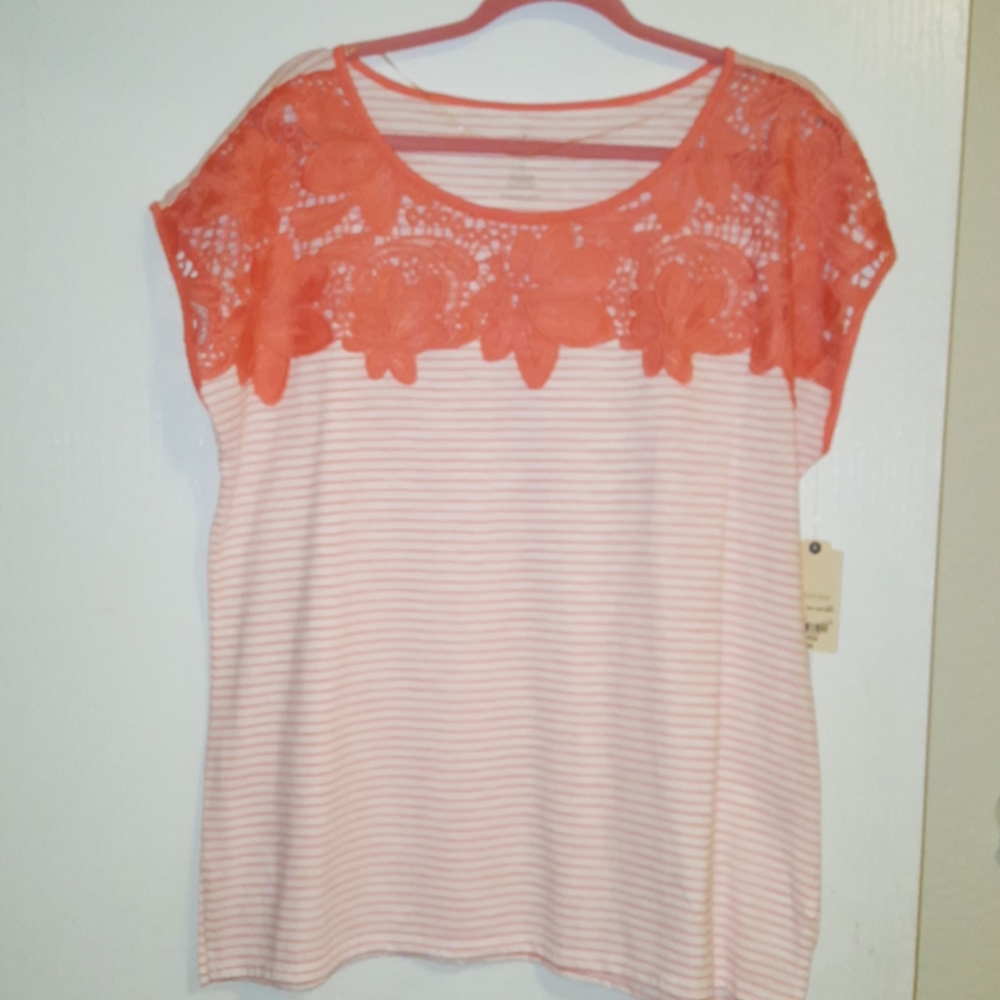 Striped with crochet detailed collar top